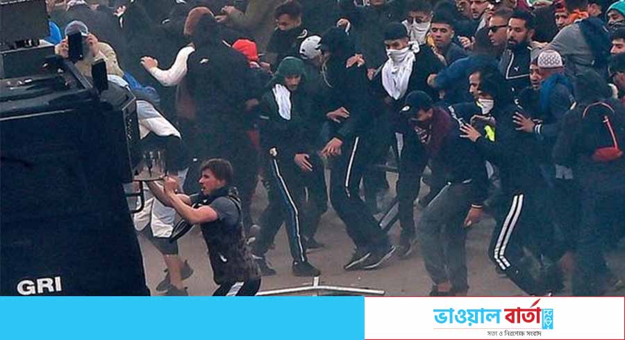 স্বৈরশাসককের পতন ঘটাতে অহিংস নাকি সহিংস আন্দোলন দরকার ?