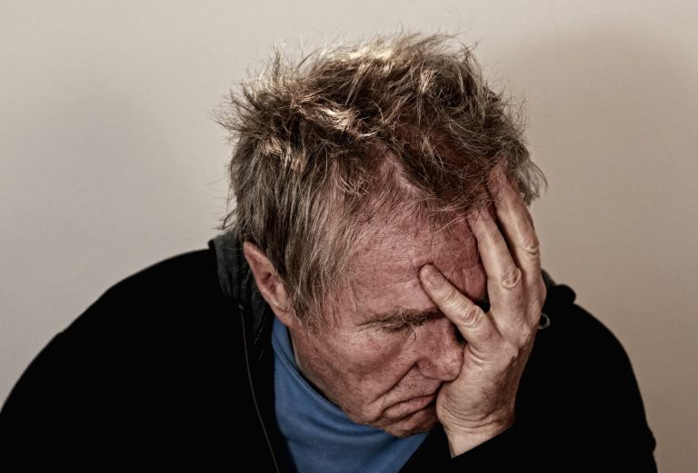 headaches-due-to-stress-sign