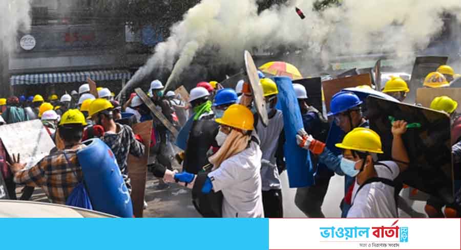 মিয়ানমারে রক্ত বন্যা